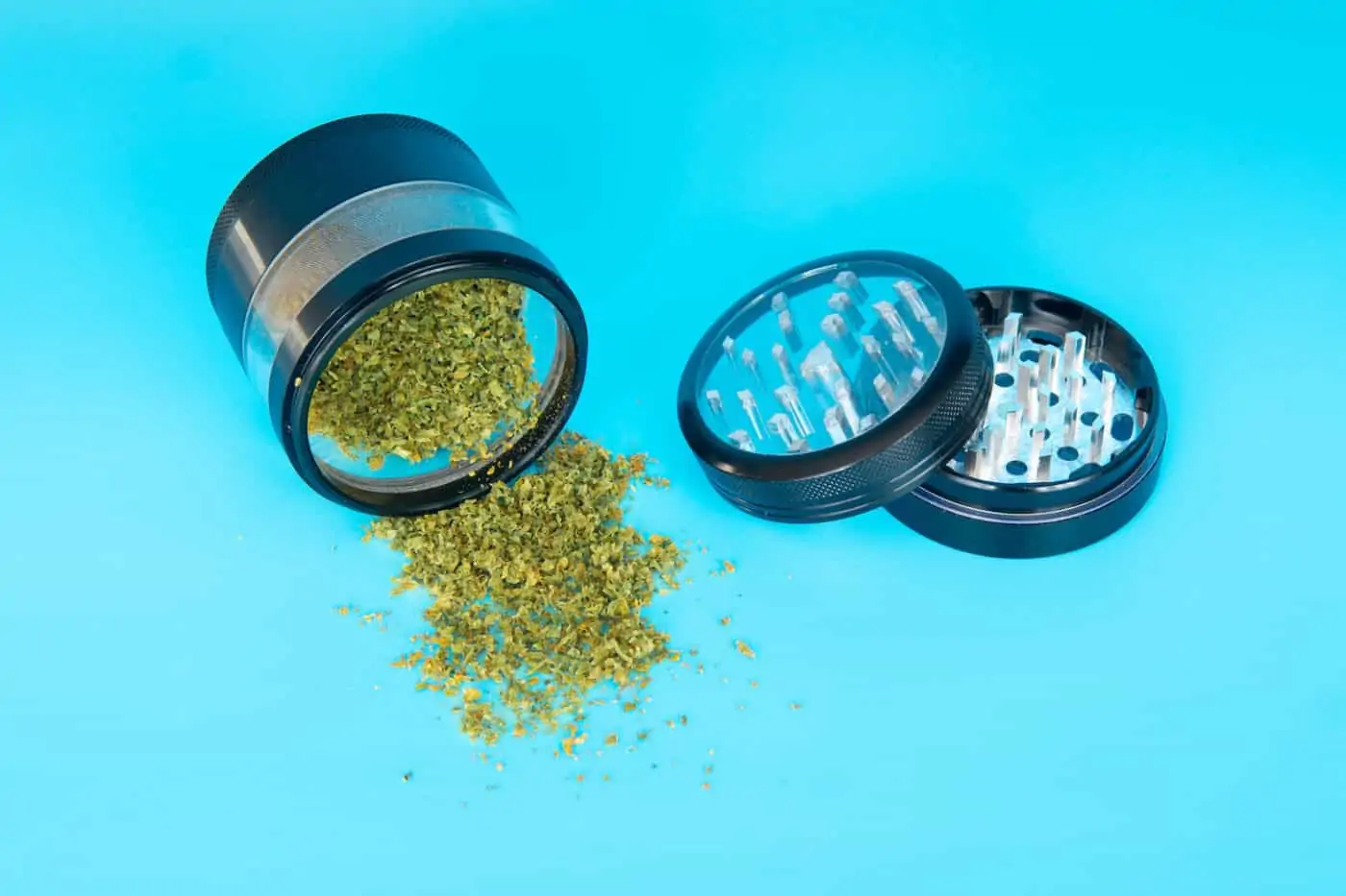 5 Tips to Breaking Up Cannabis Without a Weed Grinder