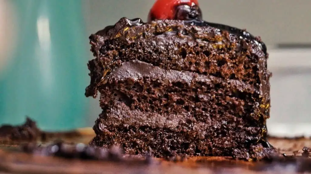 chocolate cake with chocolate frosting, simple marijuana desserts for beginners