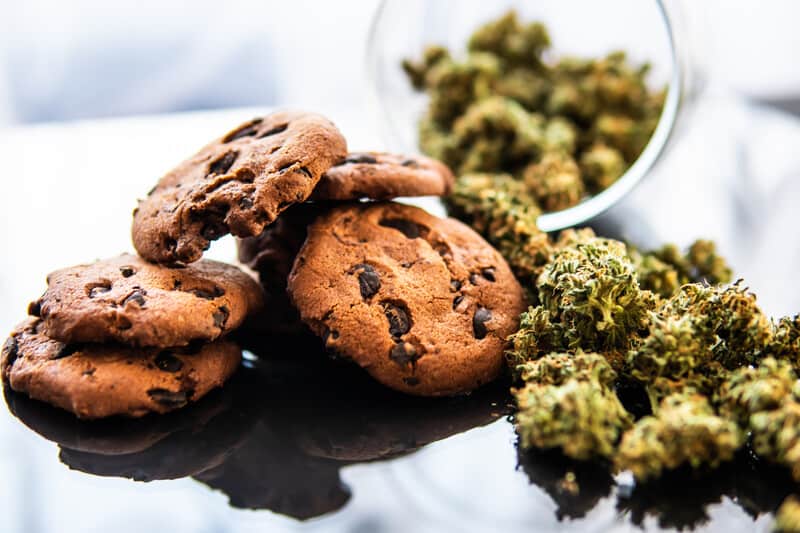 marijuana buds and cookies, medical marijuanas jobs