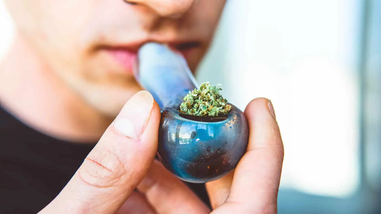 How to Inhale Weed: The Definitive Guide